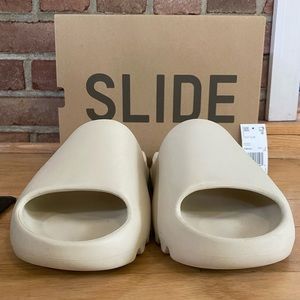 Yeezy Slide - Bone - Size 9